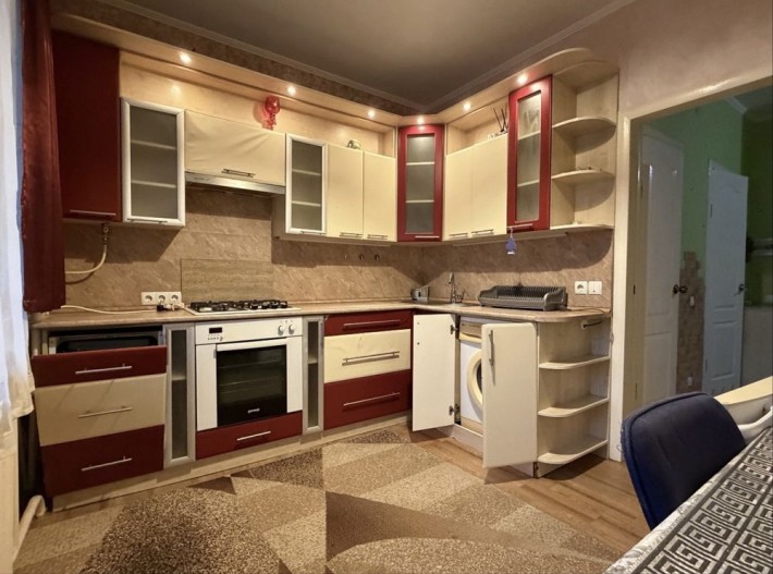 Продаж 2 кім на Бабкіна 12 - фото 1