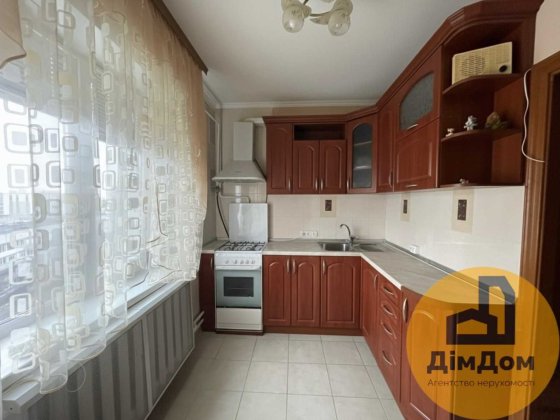 ДЕРЖПРОГРАМИ 3кімнатна квартира в Центрі Борисполя Бориспіль