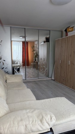 Продаж 2х кімнатної квартири на центральній стороні - фото 1