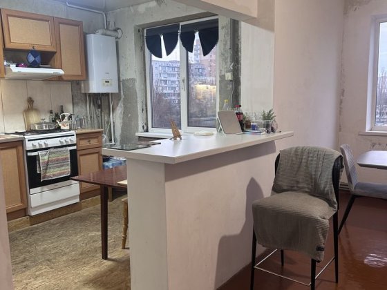 Продам 4-х.Кім. на масиві  Незалежності