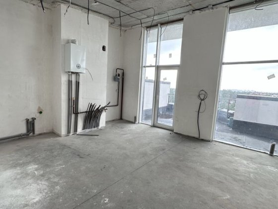 Пентхаус з терасою та видом на сосни. Індивідуальне газ