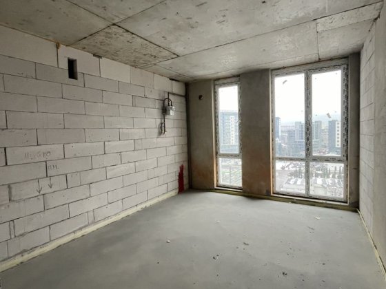 Продається 1к квартира готова до ремонтних робіт Княгинен центр Ивано-Франковск