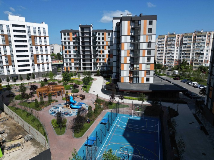 Тепла євродвушка на південній стороні — ідеальний простір для життя - фото 1