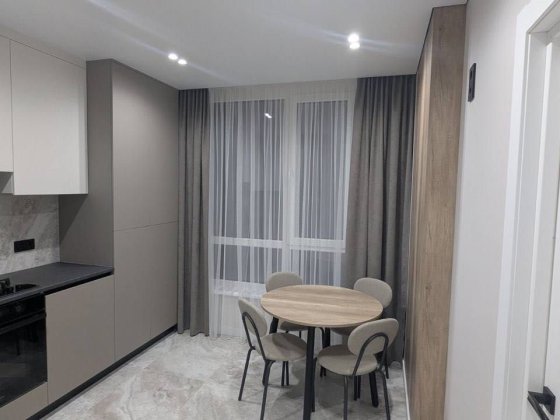 Продаж 1,5 км квартири поруч з  річкою Івано-Франківськ