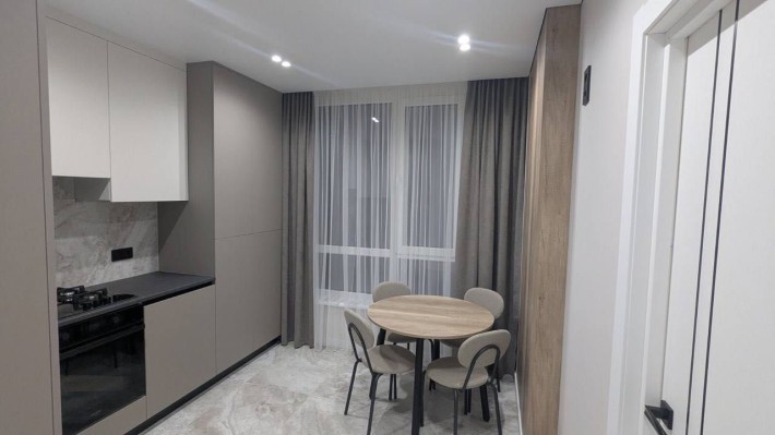 Продаж 1,5 км квартири поруч з  річкою - фото 1