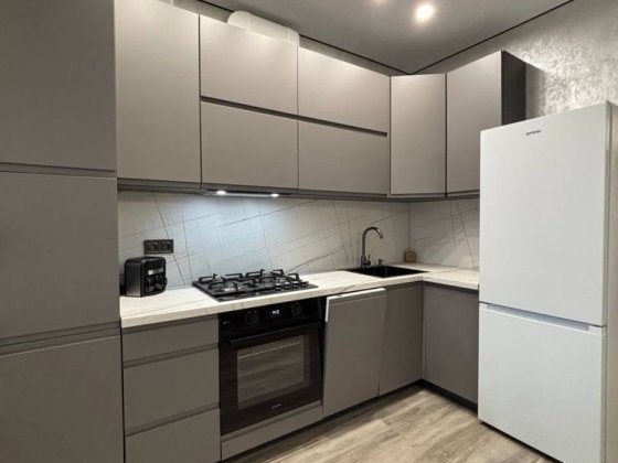 Продам ЄВРО двушку  з ремонтом у ЖК Сади Вишневі, жк Софія поруч Вишневе