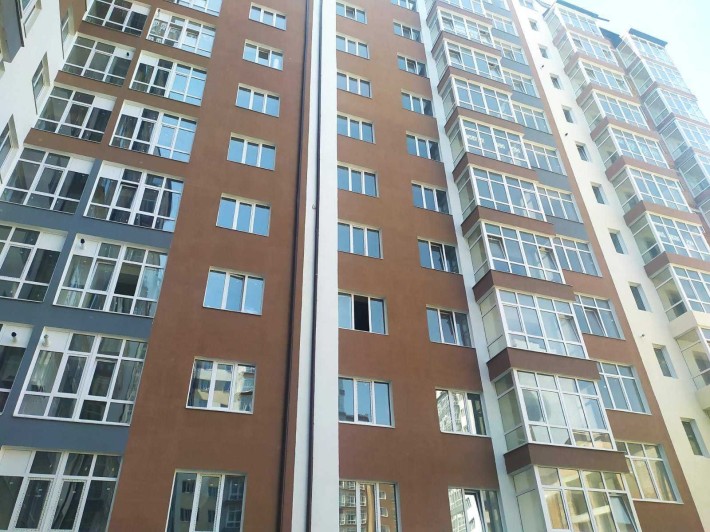 Продам, , ЗДАНА, Центр, 2-х кімнатна, блія гот.Надї - фото 1