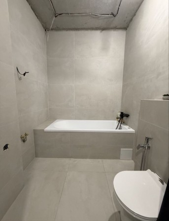 Повноцінна 2к з частковим ремонтом ! Сертифікат - фото 1