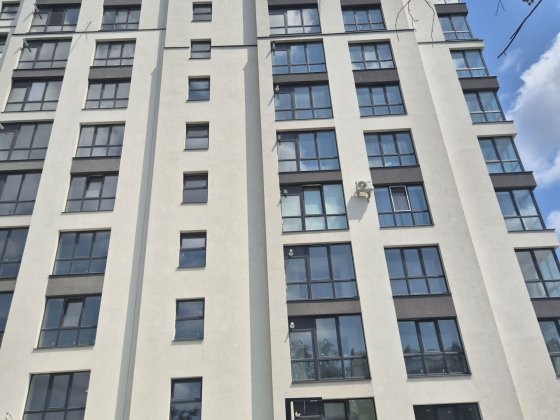 Власник  здана 2км можна робити ремонт Ивано-Франковск