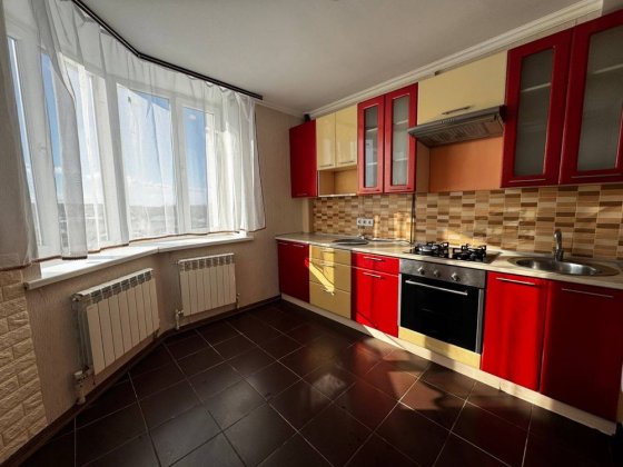 Велика Квартира 44 метра Буча
