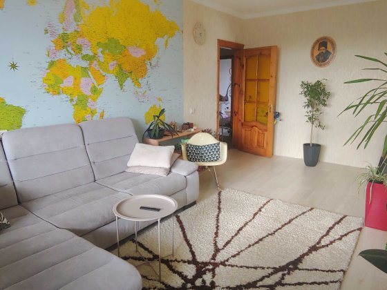 3 км. квартира з АО,  гаражем та автономним живленням від власника