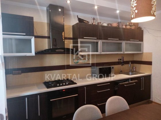 Продаж двокімнатної квартири 80м в Бучі, техніка та меблі по постанові Буча