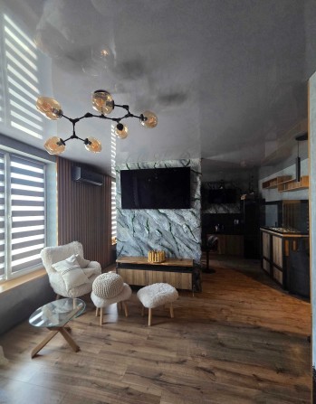 1-к квартира з газовим опаленням та ТОП-комплектацією, центр - фото 1