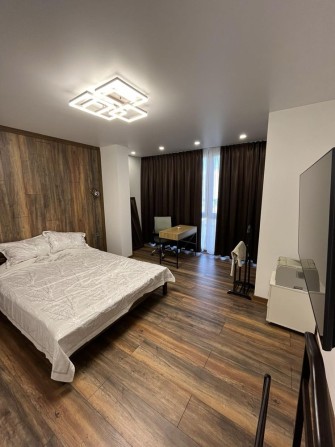 3к квартира з новим ремонтом - фото 1