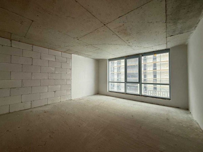 Продаж 1к квартира в центрі міста, можна робити ремонт благо, озеро!!! - фото 1