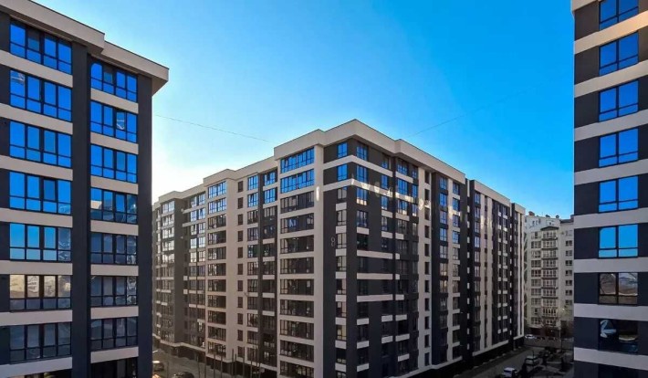 Терміново продається укомплектована двокімнатна квартира! - фото 1