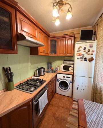 Продається 2-кімнатна квартира в самому центрі Вишневого - фото 1