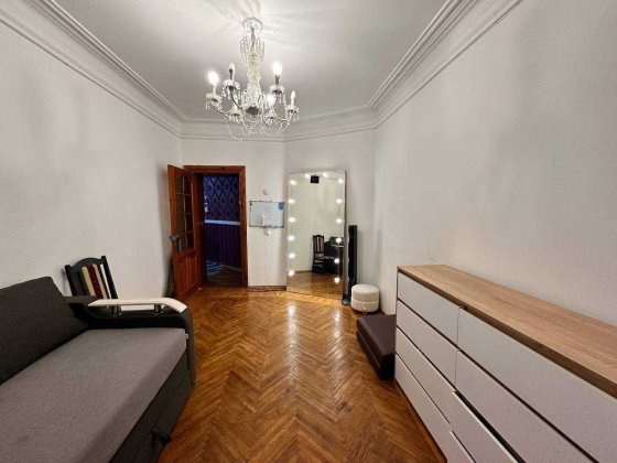 Продаж 3-ної квартири, Центр міста ( Торгова площа). Белая Церковь