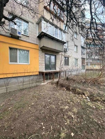 Продажа квартиры нежилой фонд с отдельным  входом. Вишневое. - фото 1