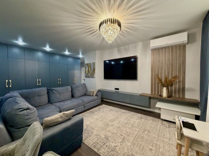 Продаж комфортної квартири з дизайнерським ремонтом м.Вишневе - фото 1