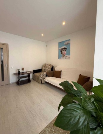 Квартира з ремонтом та меблями - фото 1