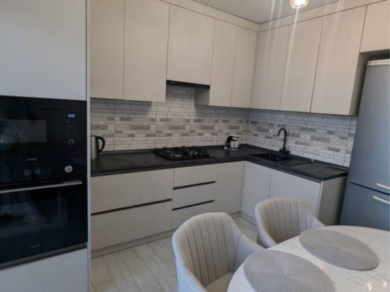 Повноціна двохкімнатна квартира з ремонтом в Ірпені, оформлення 2%