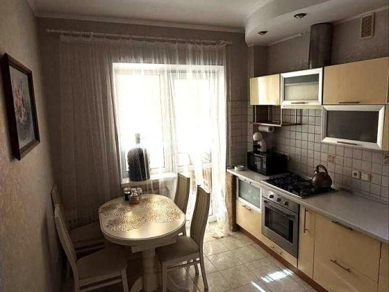 Продам 3-кім.дворівневу кв.110 кв.м, вул.Чорних Запорожців Бровари EM Бровары