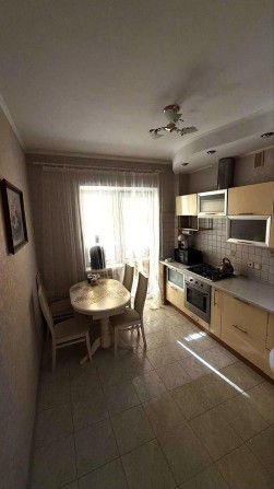 Продам 3-кім.дворівневу кв.110 кв.м, вул.Чорних Запорожців Бровари EM - фото 1