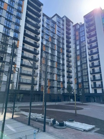 Швидкий продаж квартири в центрі Вишневого - фото 1