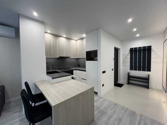 2-кім Фемілі Плаза з стильним ремонтом, Blago , центр, без комісії Івано-Франківськ