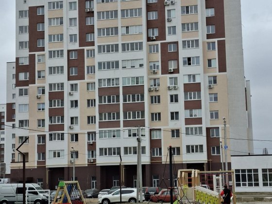 Продаж 2 кім квартири в ЖК Сади Вишневі,  Обджитий будинок Вишневе
