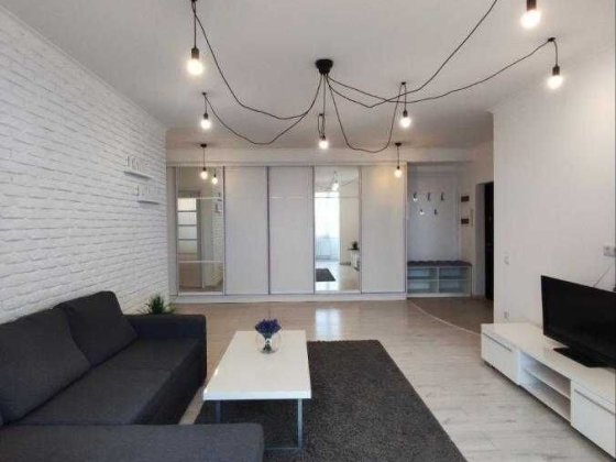 Продам простору та світлу двокімнатну квартиру в центрі міста! Івано-Франківськ