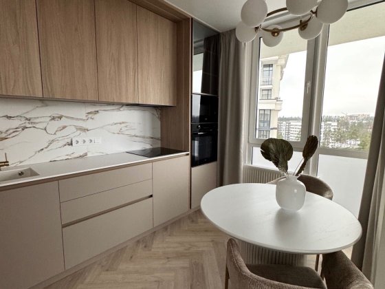 2к з ДИЗАЙНЕРСЬКИМ ремонтом БЕЗ комісії в ЖК Центральний 2