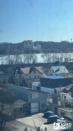 Простора трикімнатна квартира біля міського озера ЖК Манхетен - фото 1