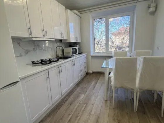 продаж 4-кім в центрі міста Івано-Франківськ