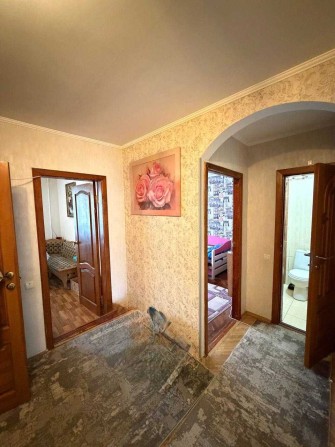 Простора 3-к квартира 74м² біля Податкового університету, з правильним плануванням  — ідеально під о - фото 1