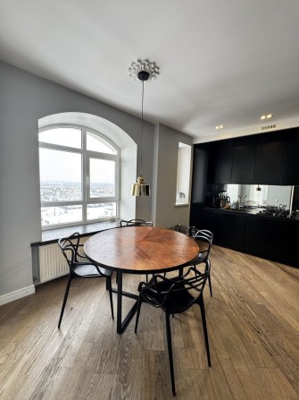 Продаж простора дворівнева квартира 92 м² Готова до проживання - фото 1