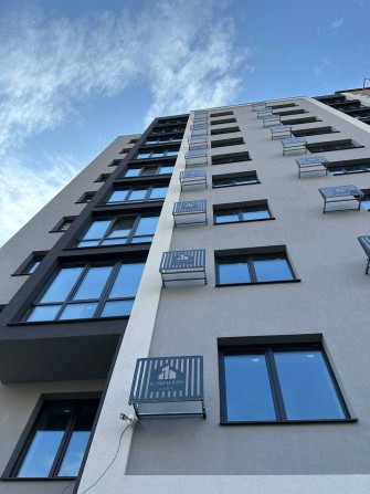 Готова 1к квартира, поблизу міського озера та парку - фото 1