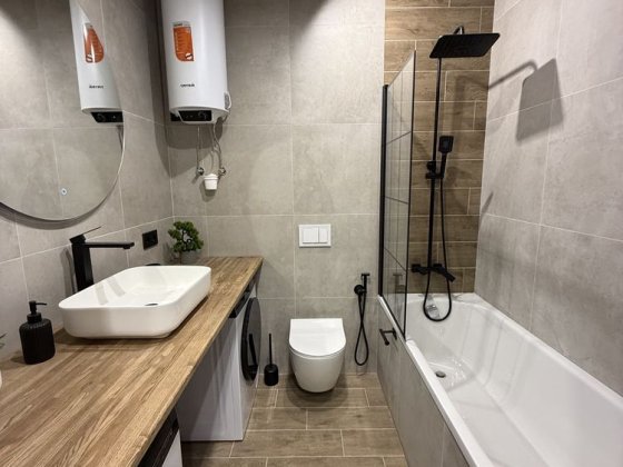 Єоселя! Новий ремонт, однокімнатна квартира, газ! Без комісії! Буча