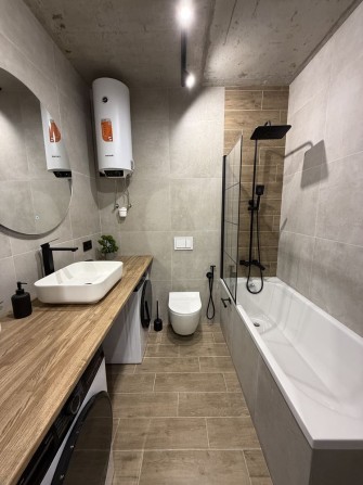 Єоселя! Новий ремонт, однокімнатна квартира, газ! Без комісії! - фото 1