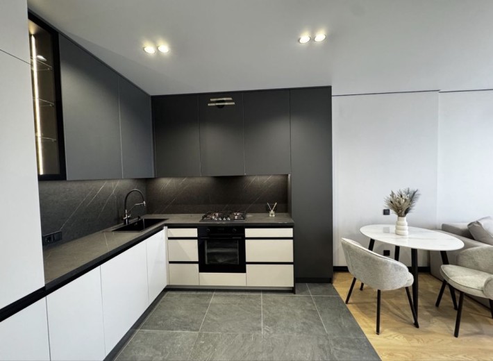 Нова та стильна квартира з газом в жк Нові Метри п27 - фото 1