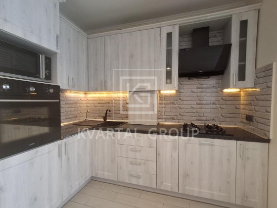 Податки - 2%. Продам 2-к квартиру з РЕМОНТОМ і меблями у м.Буча Буча