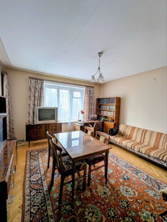 Продам 2 кімнатну кватиру в центрі міста - фото 1