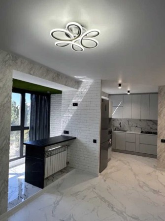 Продаж 2 кімнатної квартири в центрі - фото 1
