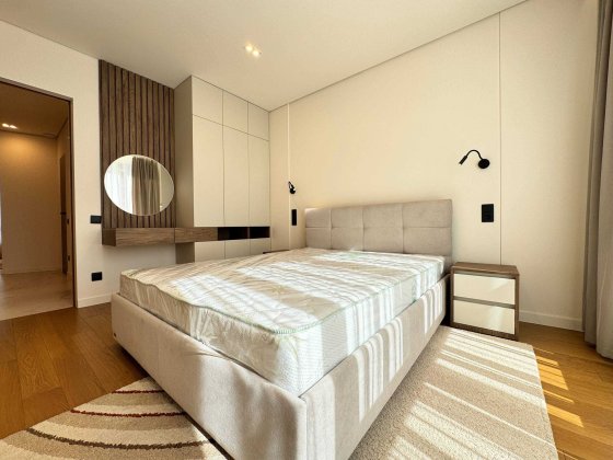 Укомплектована двокімнатна з якісним ремонтом та технікою Ивано-Франковск