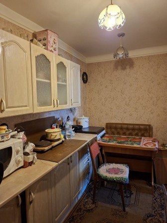 Продам 2-х кім.квартиру, с.Власівка, 3/5, район ресторану ''Майстер'' - фото 1