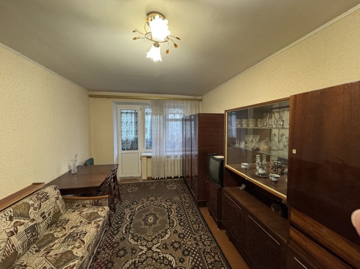 Продам 1 кімн. квартиру в місті Кременчук - фото 1
