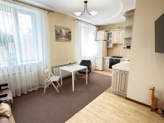 Продаж 2х кімнатної квартири студії в центрі біля набережної Кременчуг