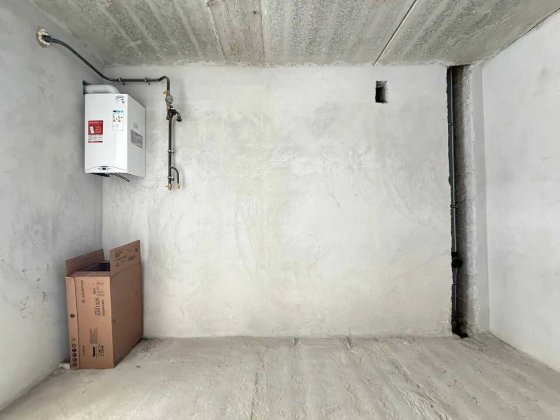 Простора однокімнатна, готова до ремонту Ивано-Франковск