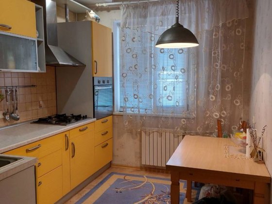 Продам 3х кімнатну квартиру на Східному1 можливий прод. по сертифікату Кривой Рог